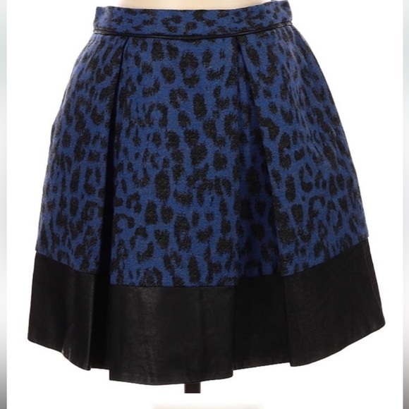 Sea New York - Leather Trim, Blue and Black Animal Print Skirt - size 4 - Picture 4 of 4